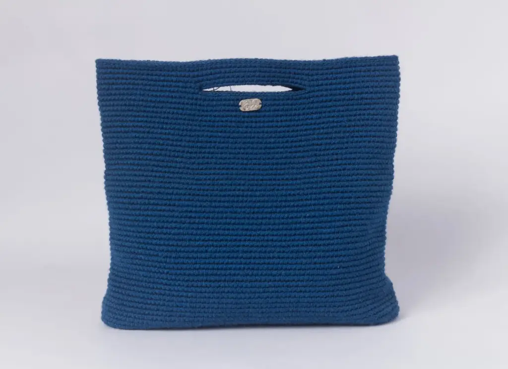 BERTA BOLSO TEJIDO A CROCHET (Azul petróleo)