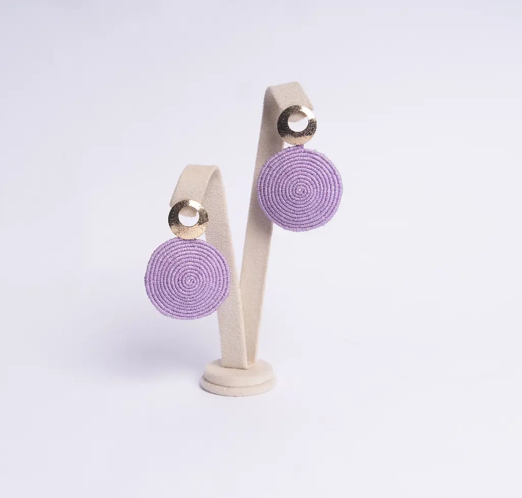 OSIRIS ARETES EN MACRAME (Lila)